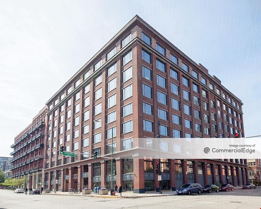 600 West Fulton Street