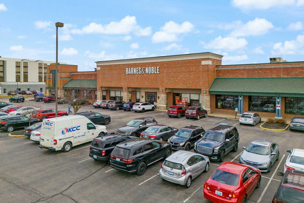 Shoppes at Plainview