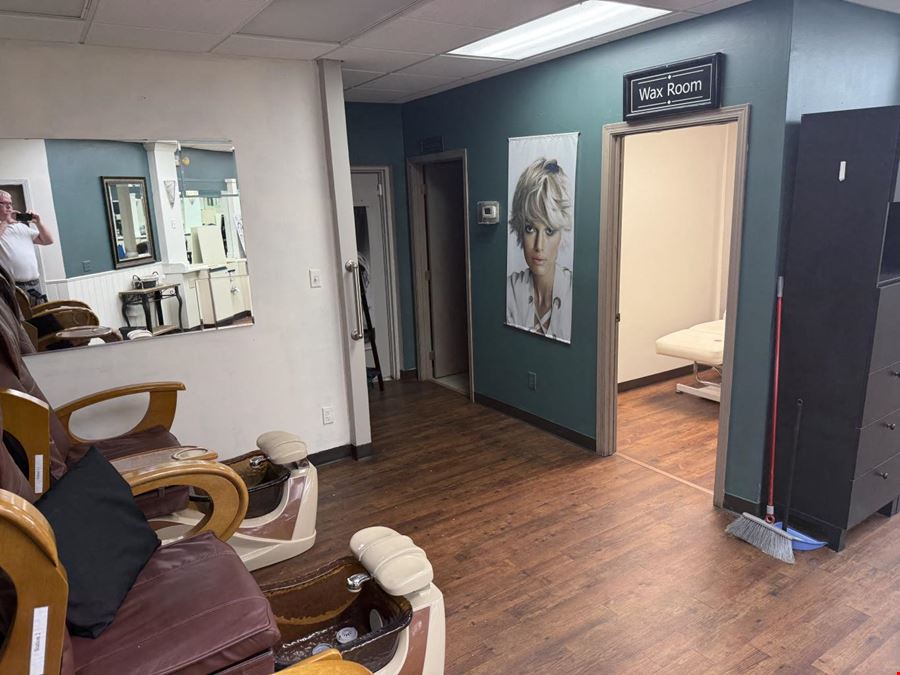 5824-5868 Bigger Rd Center