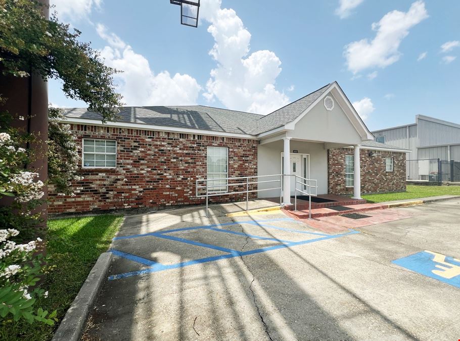 Interline Ave Office Building with Interstate Visibility