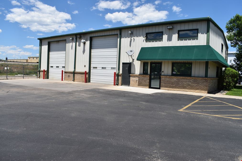 Industrial Warehouse in prime location with ample office & storage space