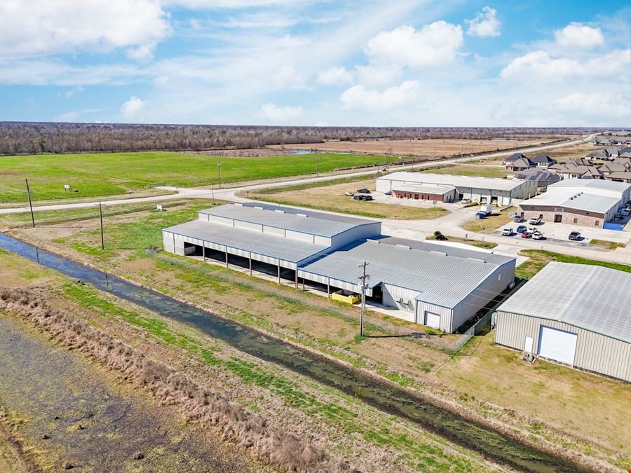 Office / Warehouse with Crane and Laydown Yard