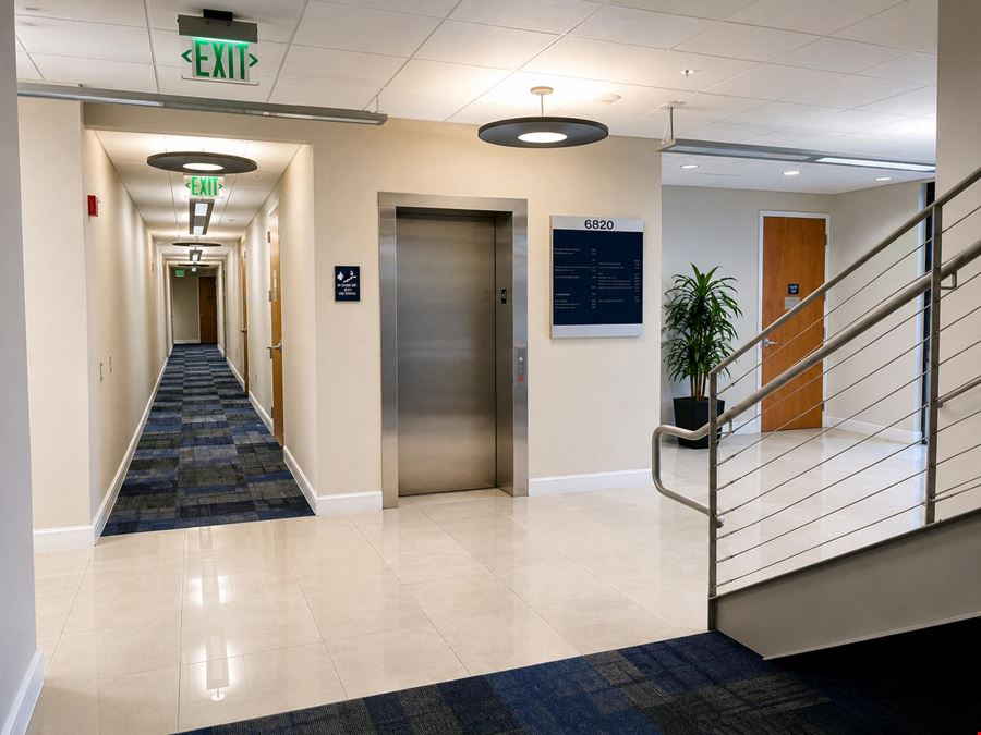 6810-6820 Lyons Technology Center