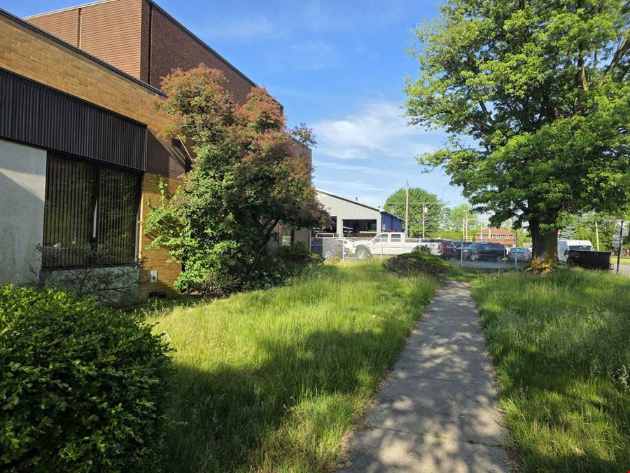 1635 Coining Dr