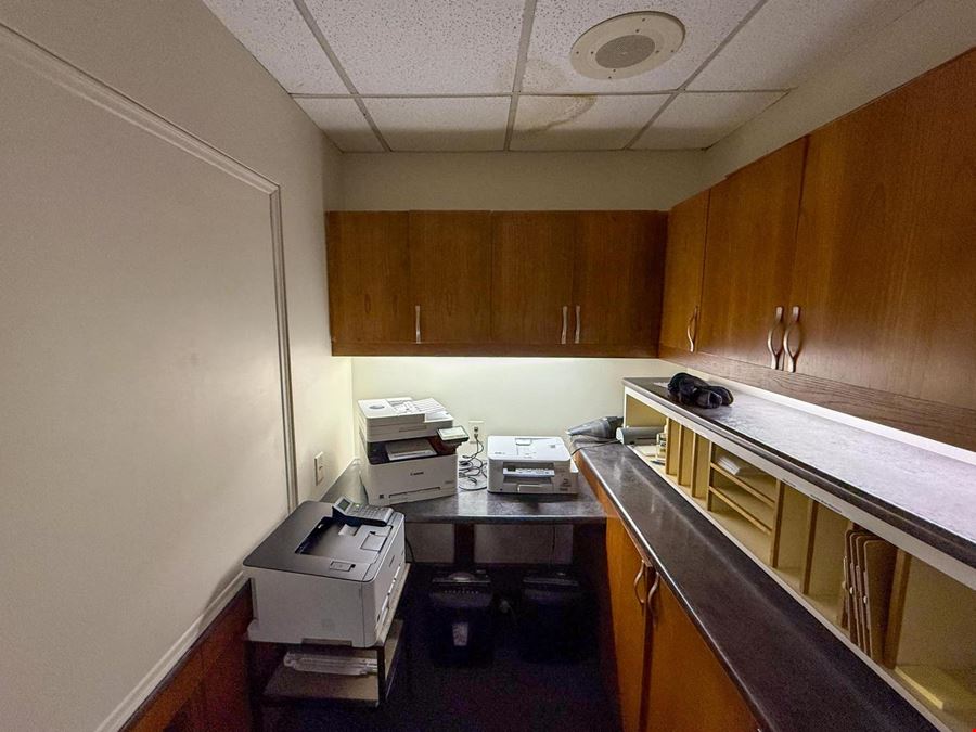 300 3rd Ave SE - Business Condo For Sale 