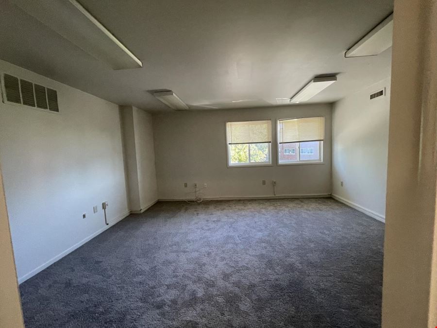 4000 W Northern Pkwy