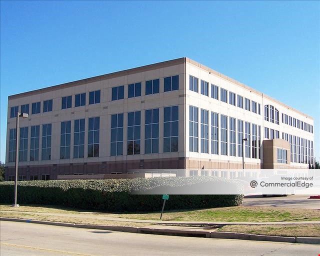 161 Corporate Center