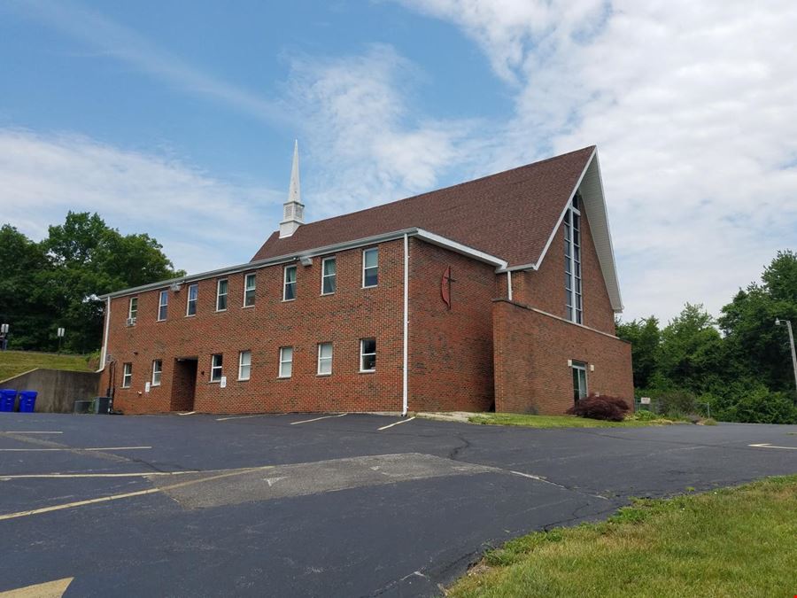 Charming ±8,512 SF Church Property on ±5 AC