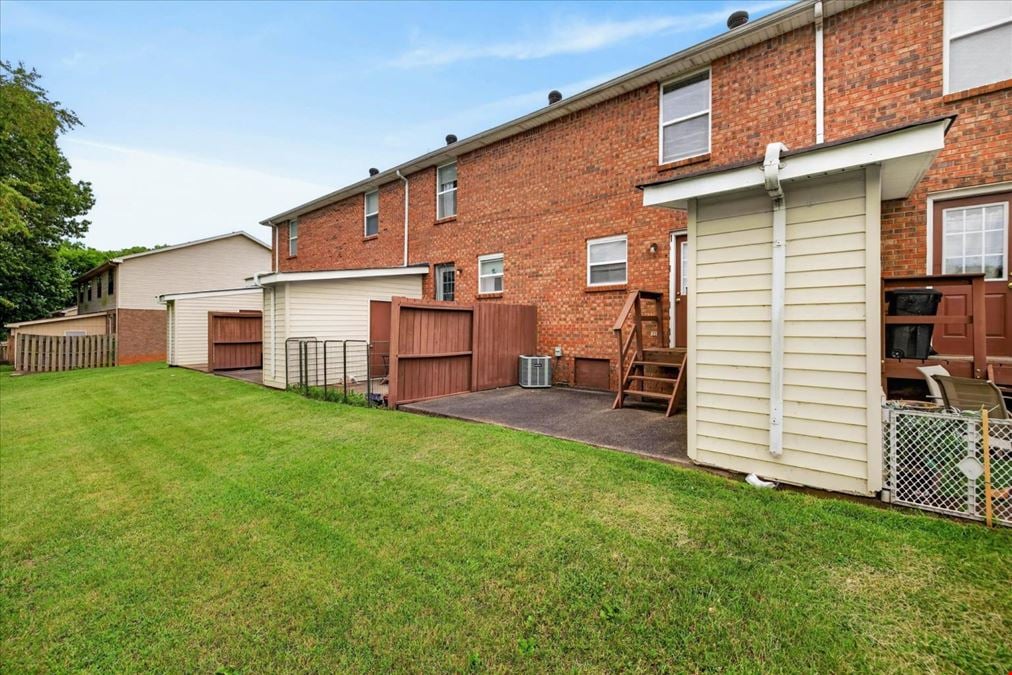 1531 E Knollwood Cir
