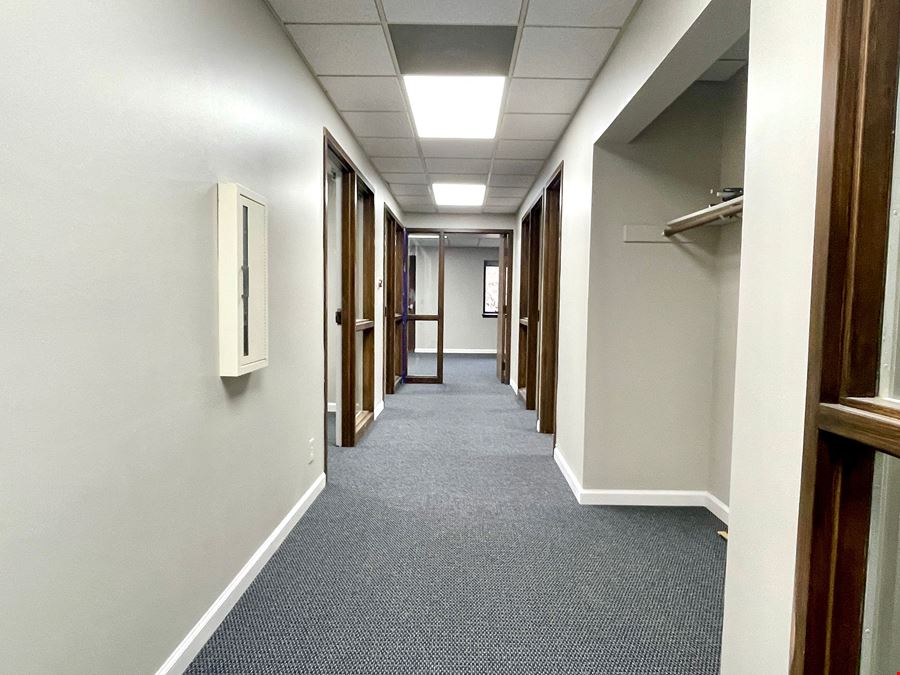 5113 N Executive Dr Suite 106