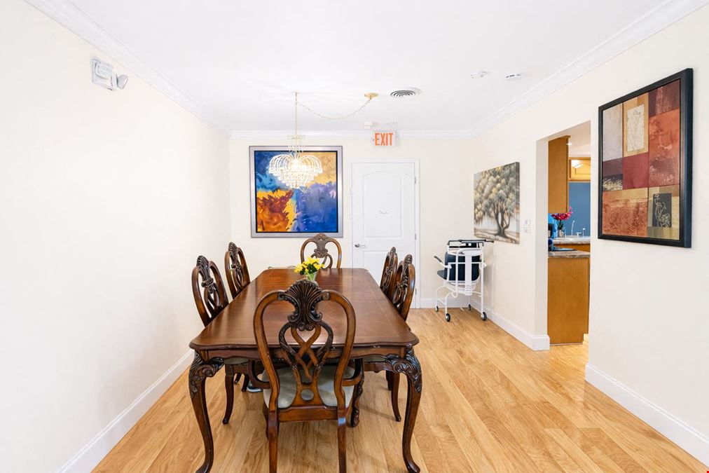 Fully Licensed 6-Bed Assisted Living Facility