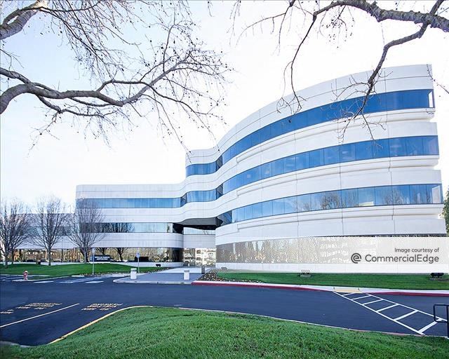 Signature Center I