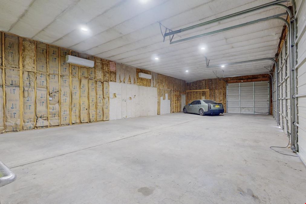 North Valley Warehouse with Oversized Yard