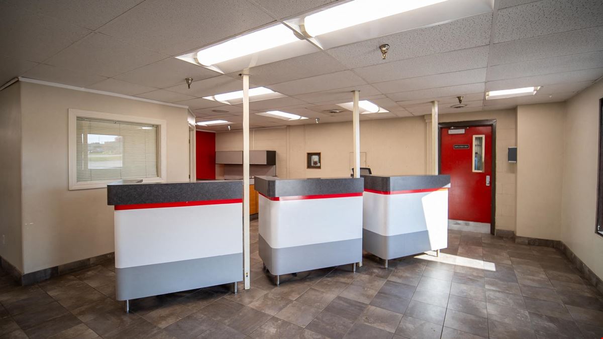 High-Exposure Highway 52 Commercial Site