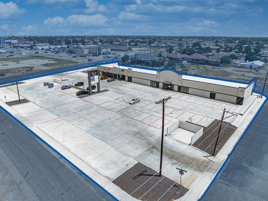 Modern Retail Strip Center in Desirable Location