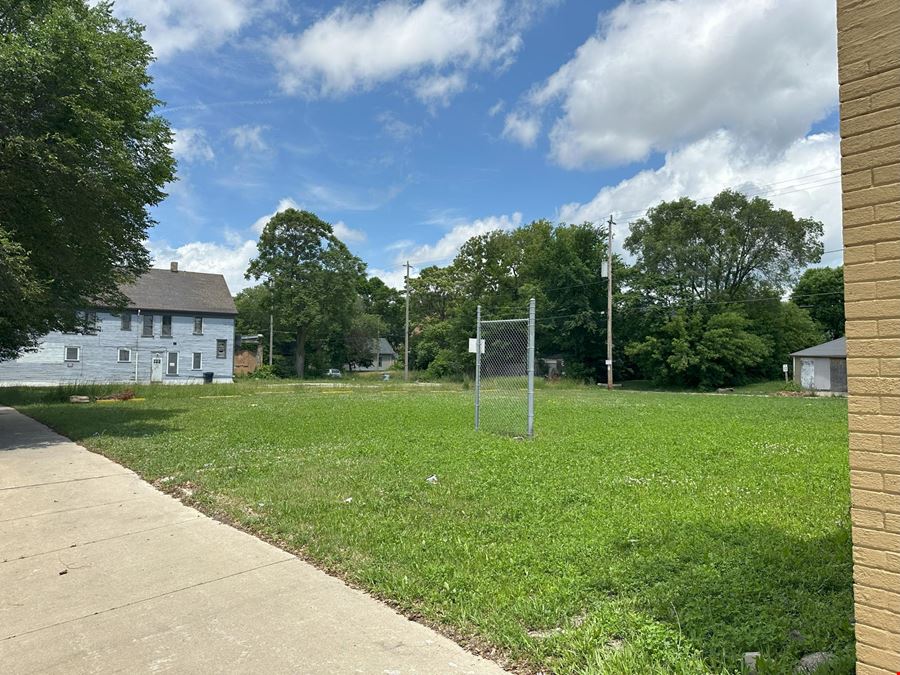 Redevelopment Opportunity on W Fond du Lac Ave