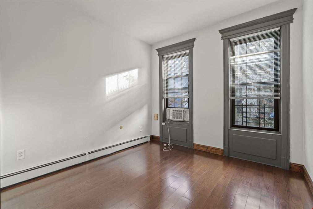 44-46 Decatur St