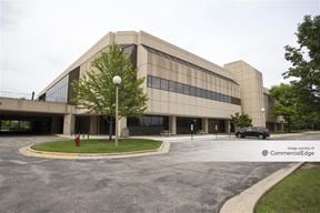 Kemper Lakes Business Center - Two Corporate Drive