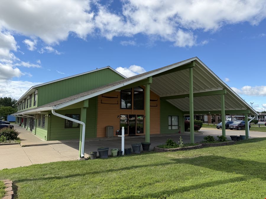 2225 Lincoln Way