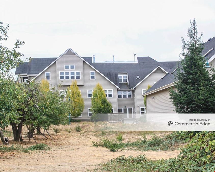 1005 Gravenstein Hwy North