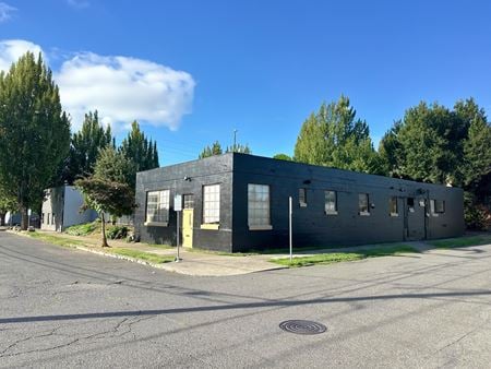 Preview of commercial space at 1835 NE 3rd Ave