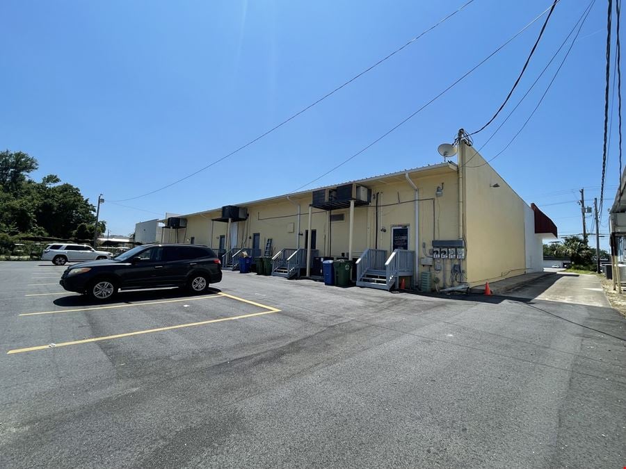 803 Surfside Dr