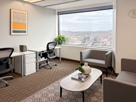 Regus - Portland - US Bancorp Tower