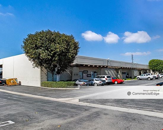 Preview of Industrial space for Rent at 920 East Orangethorpe Avenue