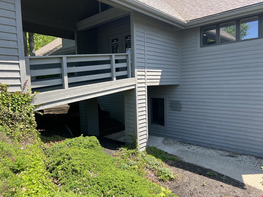 830 E Johnstown Rd