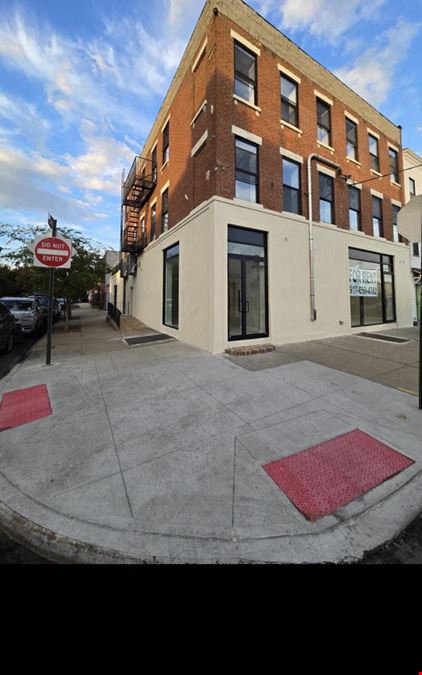 72 Van Dyke St