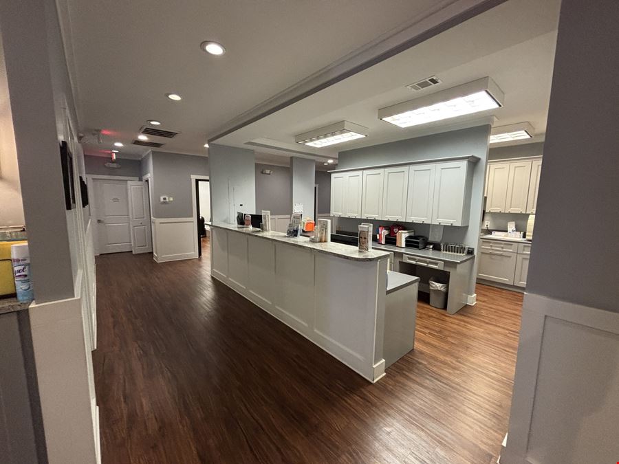 Medical Office Space For Lease | ±3,000-10,000 SF