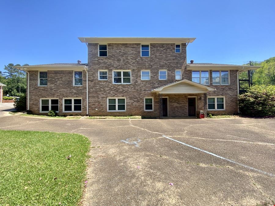 1900 Indian Lake Dr