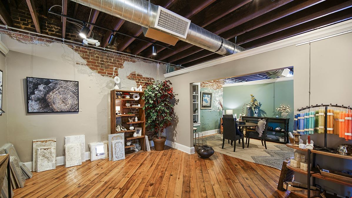 517 E Walnut St, Indianapolis