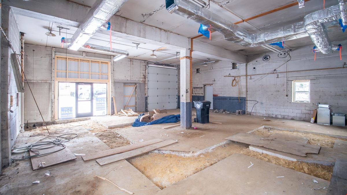 Versatile Shop/Warehouse Space | SE Rochester