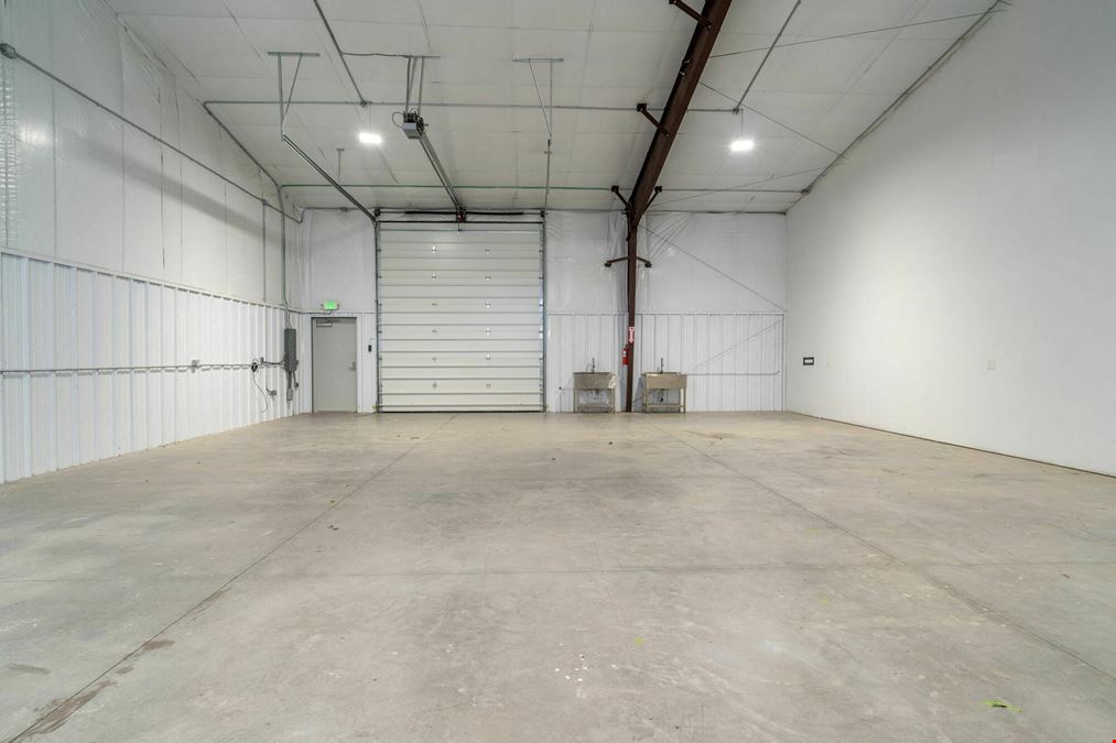FOR LEASE - RARE SMALL FLEX SPACE | ±1,875 SF | IDEAL FOR CONTRACTORS & SERVICE BUSINESS