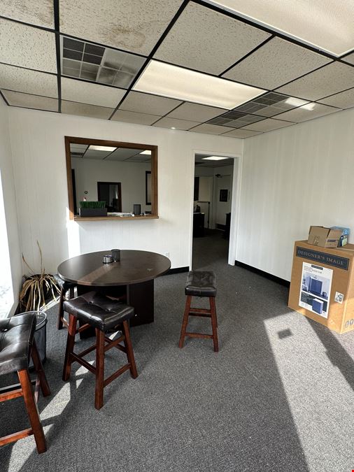 958 Lincolnway East