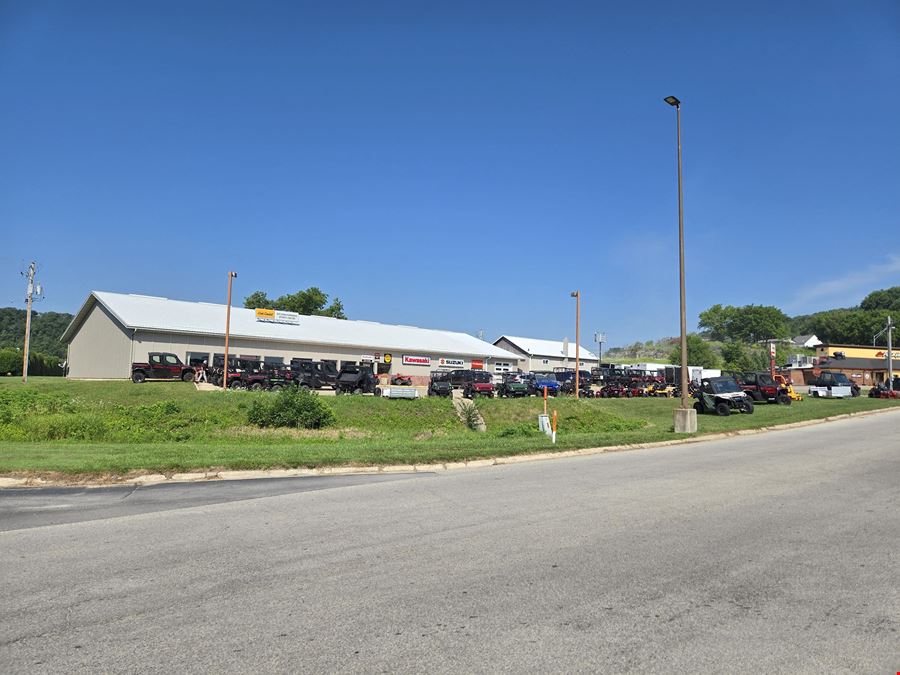 1001 Short St, Out Of State, IA, 52101