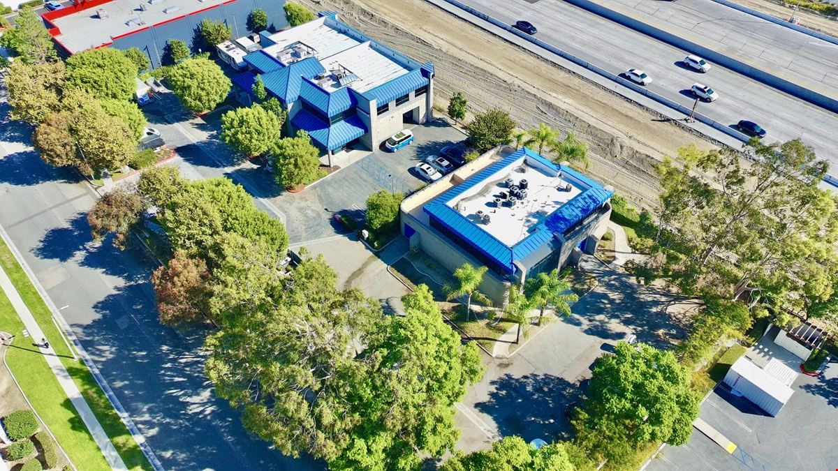 9233 Charles Smith Ave