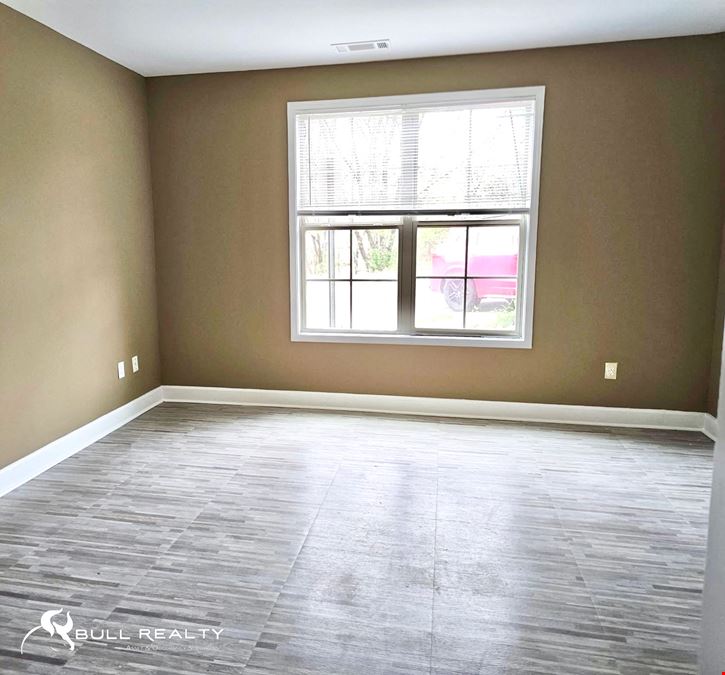 Holly Springs Office Suites | ±120 SF - ±3,832 SF