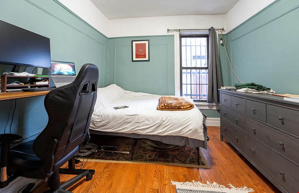 2015 Bedford Ave