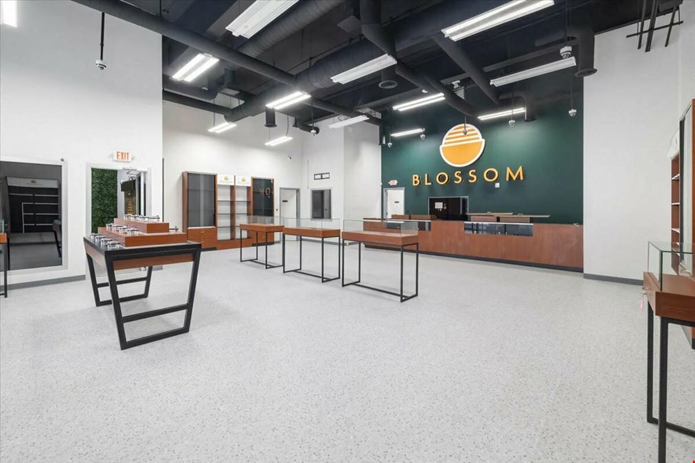 Retail + Cannabis Ready | 2,780 SF Freestanding Building w/ Parking | Jersey City Corridor Location