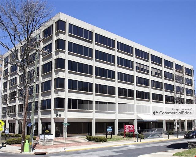 Jenkintown Plaza