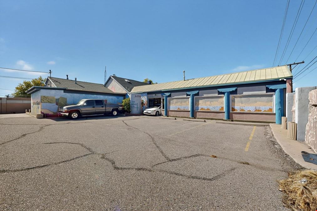 606 Broadway Blvd SE