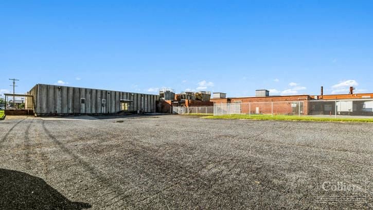 1002 Jenkins Road | Value-Add Industrial Asset | ±456,324 SF on 20.45 Acres with Expansion Land