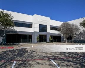 Plano Parkway Business Center