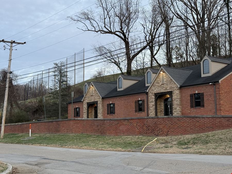 5820 Walden Drive - Prime Location
