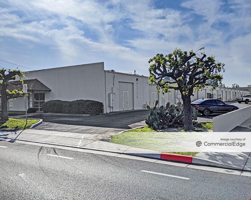 1515 & 1525 West MacArthur Blvd