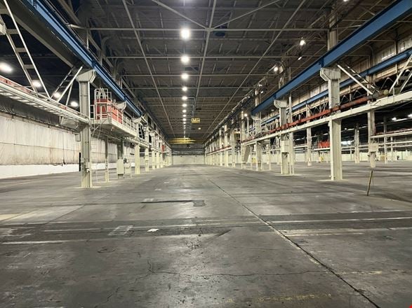 Preview of Industrial space for Rent at 1000 Commerce Cir