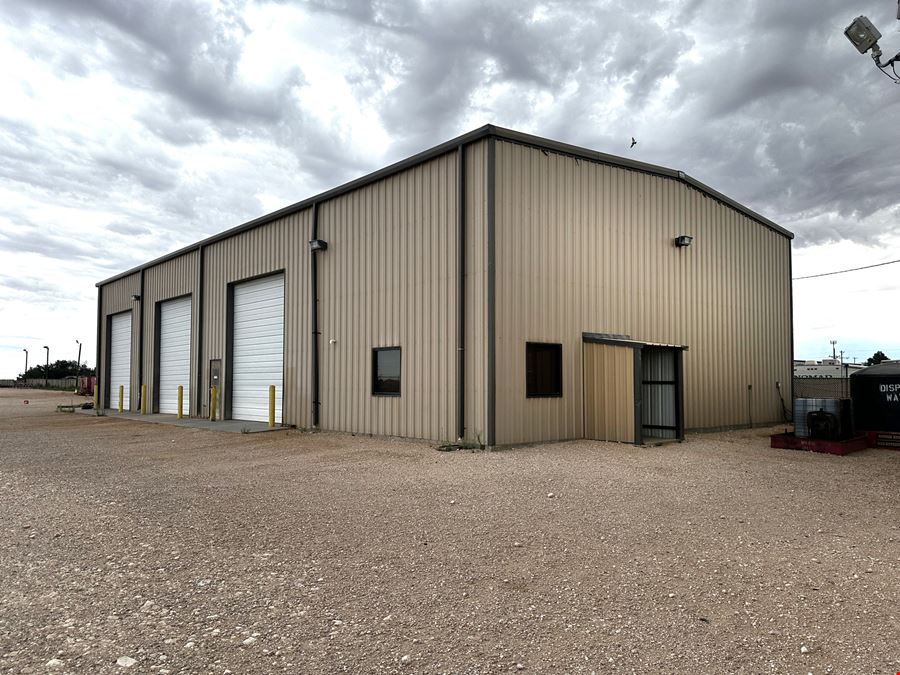 3 Buildings on 3.146 Acres w/ Highway 83 Frontage!