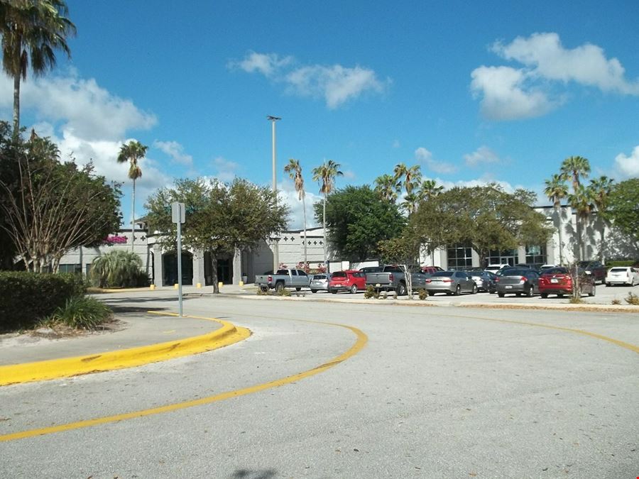 Lakeshore Mall